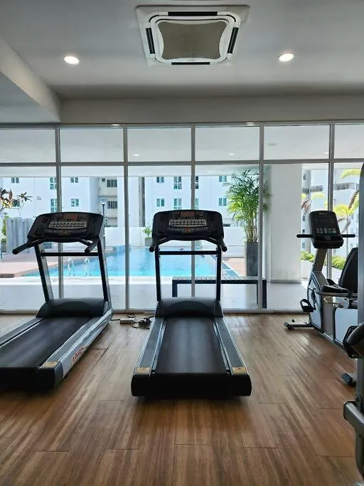 Modern Suite In Penang Island Jelutong 0*,