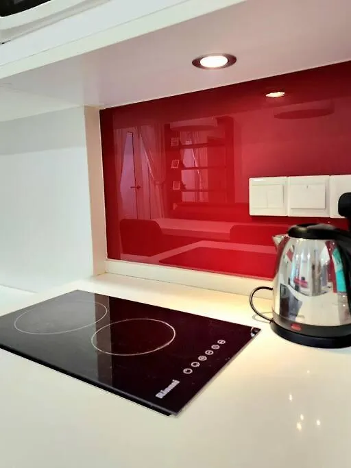 Apartment Modern Suite In Penang Island Jelutong